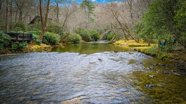 120 N Riverview Lane, Ellijay, GA 30536