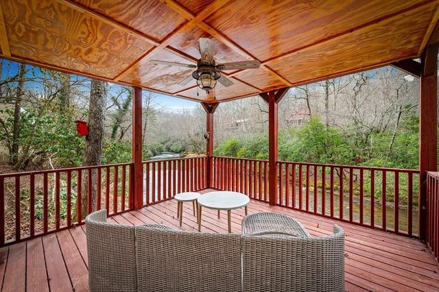 120 N Riverview Lane, Ellijay, GA 30536