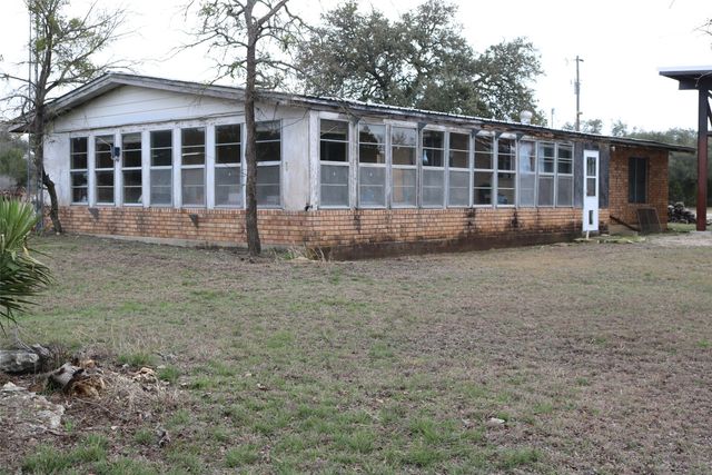 8520 Brewer Lane, Salado, TX 76571