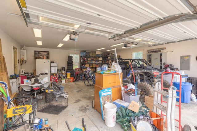 707 Wards Creek Road, Rogue River, OR 97537