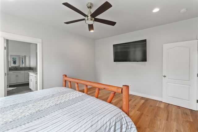 707 Wards Creek Road, Rogue River, OR 97537