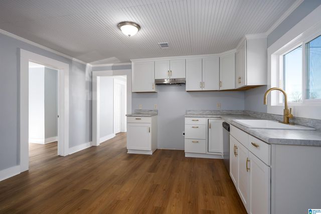 513 1ST AVENUE, Bessemer, AL 35020