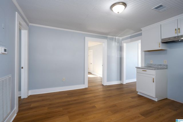 513 1ST AVENUE, Bessemer, AL 35020