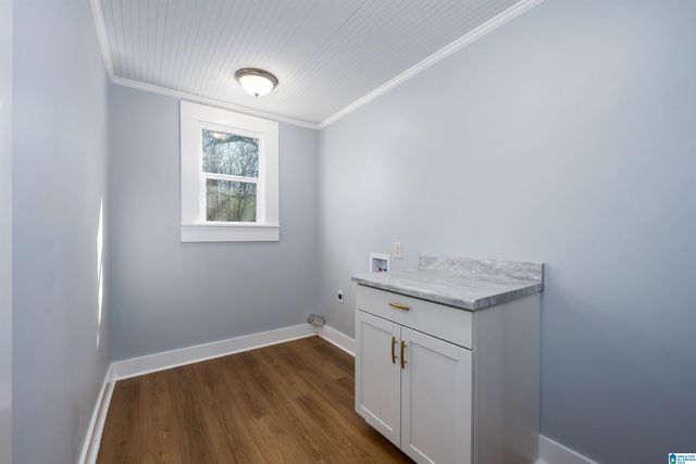 513 1ST AVENUE, Bessemer, AL 35020