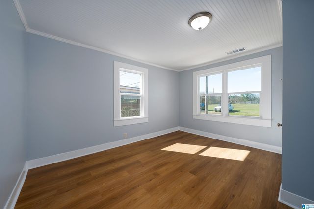 513 1ST AVENUE, Bessemer, AL 35020