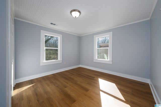 513 1ST AVENUE, Bessemer, AL 35020