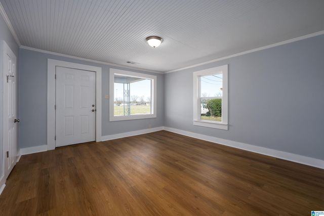 513 1ST AVENUE, Bessemer, AL 35020