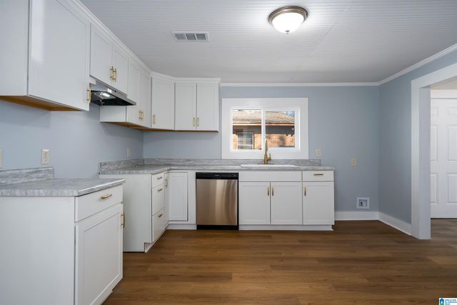 513 1ST AVENUE, Bessemer, AL 35020