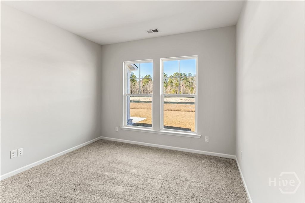 Image 13 of property listing at 174 Champlain Drive, Pooler, GA 31322