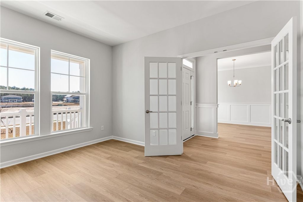 Image 2 of property listing at 174 Champlain Drive, Pooler, GA 31322