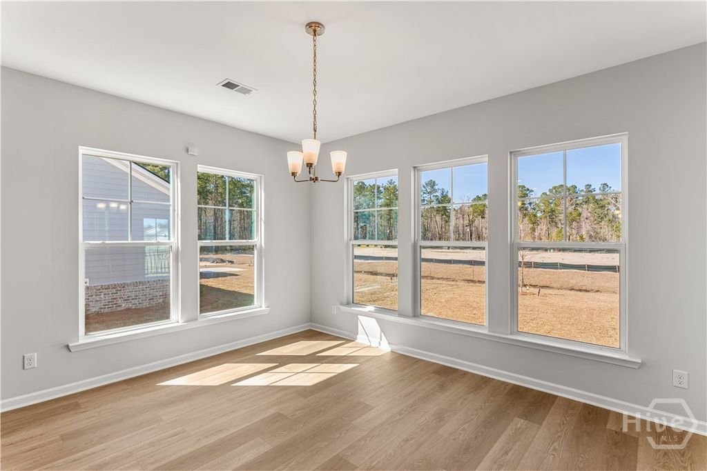 Image 9 of property listing at 174 Champlain Drive, Pooler, GA 31322