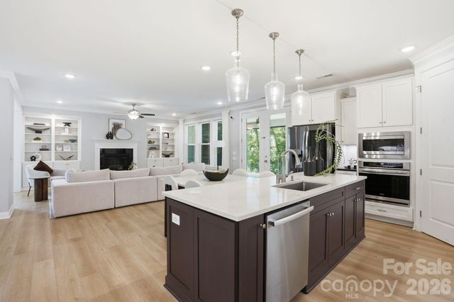 7203 Bellera Court, Charlotte, NC 28277