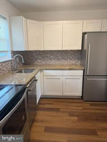1020 JARDIN CT, Burlington, NJ 08016