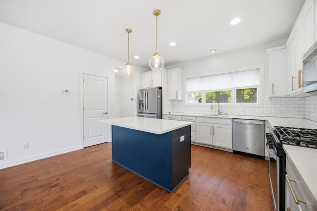 5053 Girard Avenue N, Minneapolis, MN 55430