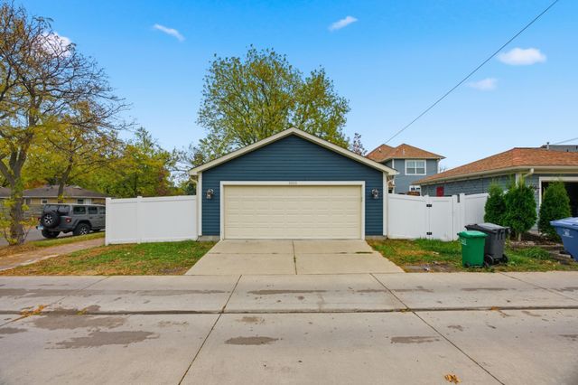 5053 Girard Avenue N, Minneapolis, MN 55430