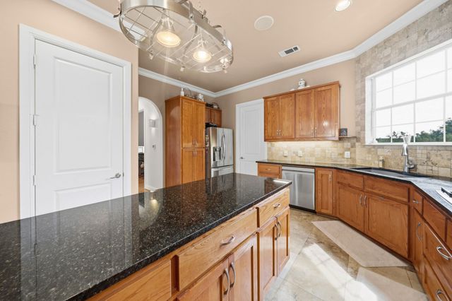 9111 Cliffside, Grand Prairie, TX 75104