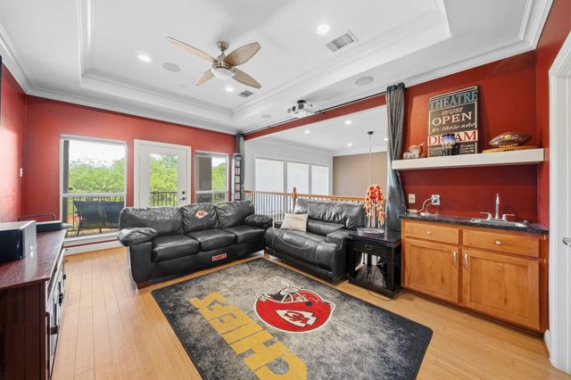 9111 Cliffside, Grand Prairie, TX 75104