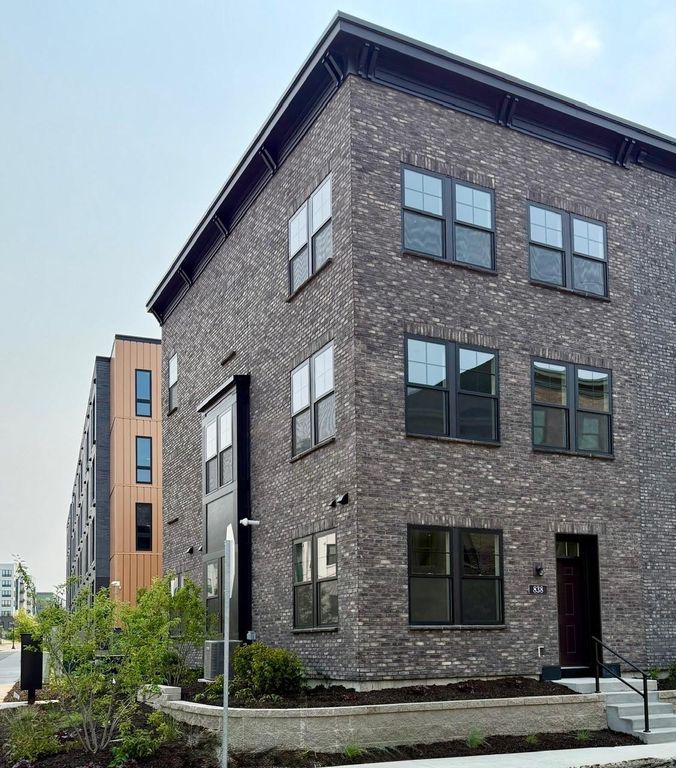 838 Woodlawn Avenue, Saint Paul, MN 55116 — photo 2