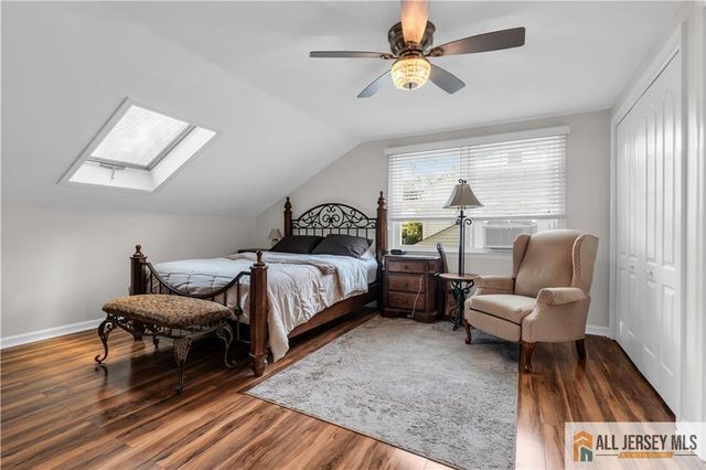 8 Smalley Road, Edison, NJ 08817