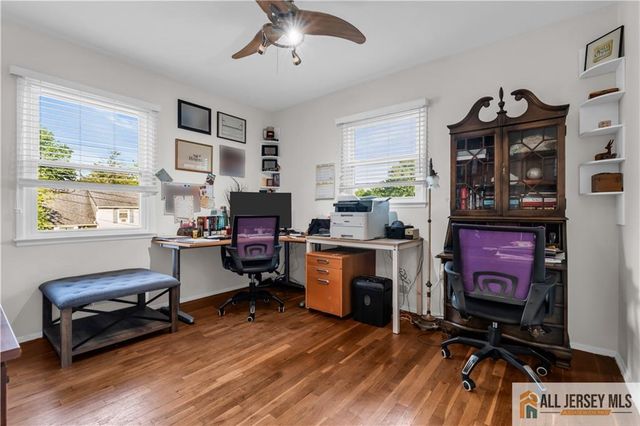 8 Smalley Road, Edison, NJ 08817