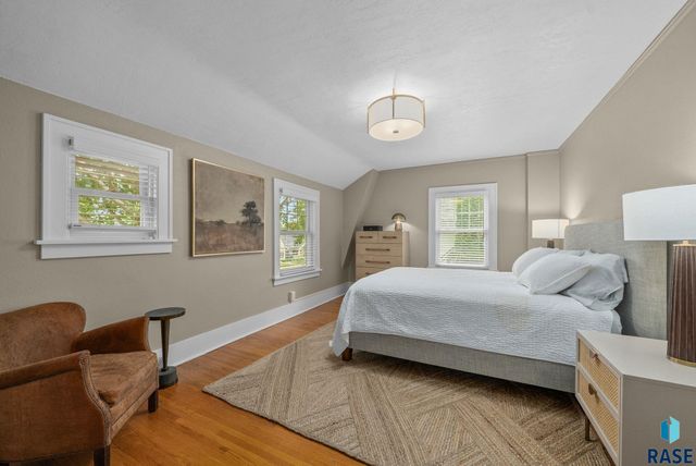 605 E 21st St Street, Sioux Falls, SD 57105