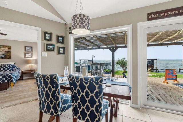 151 Lakeview Drive, Point Blank, TX 77364
