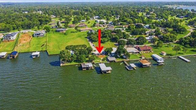 151 Lakeview Drive, Point Blank, TX 77364