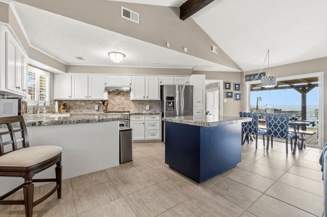 151 Lakeview Drive, Point Blank, TX 77364