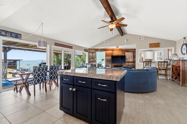 151 Lakeview Drive, Point Blank, TX 77364