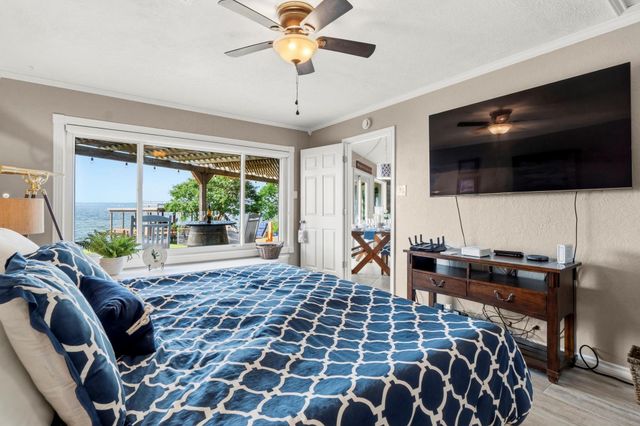 151 Lakeview Drive, Point Blank, TX 77364