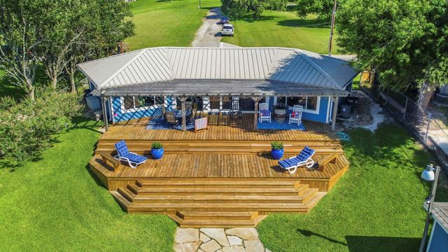 151 Lakeview Drive, Point Blank, TX 77364
