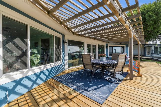 151 Lakeview Drive, Point Blank, TX 77364