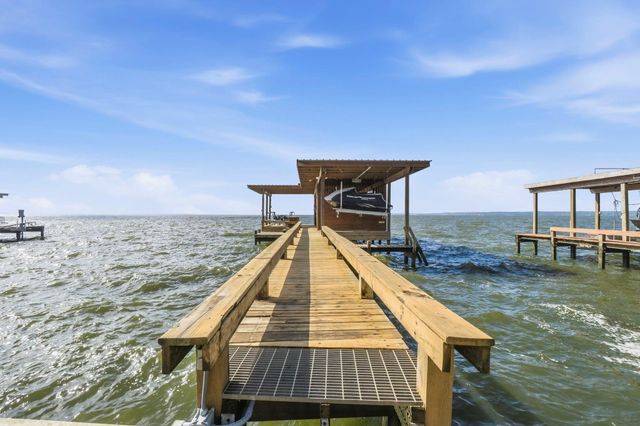 151 Lakeview Drive, Point Blank, TX 77364