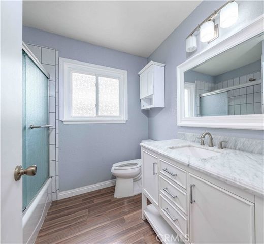 17391 Waal Circle, Huntington Beach, CA 92647