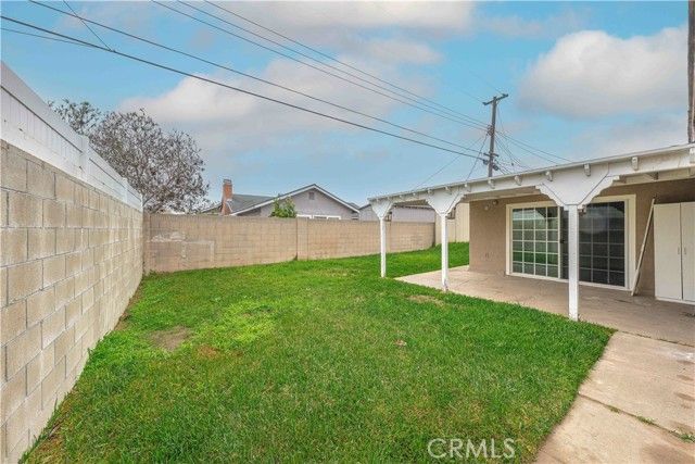 17391 Waal Circle, Huntington Beach, CA 92647