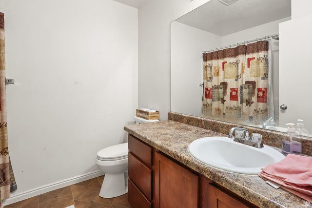1101 E SEARLE LN, Eagle Mountain, UT 84005