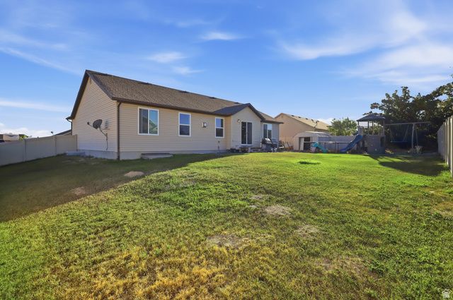 1101 E SEARLE LN, Eagle Mountain, UT 84005
