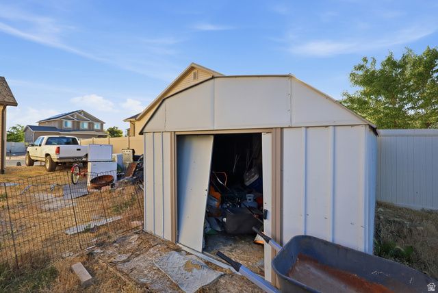 1101 E SEARLE LN, Eagle Mountain, UT 84005