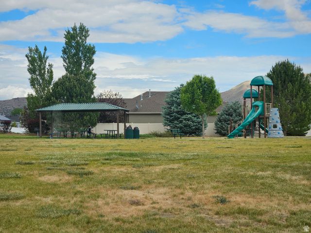 1101 E SEARLE LN, Eagle Mountain, UT 84005