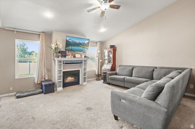 1101 E SEARLE LN, Eagle Mountain, UT 84005