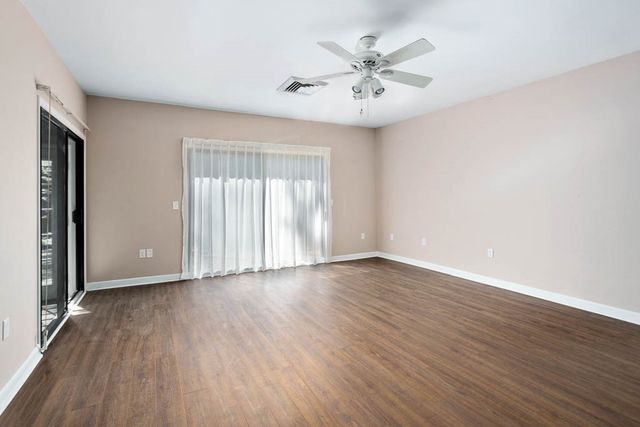 303 Reynoso Ave, St Simons Island, GA 31522