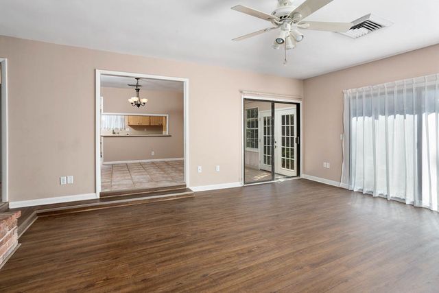 303 Reynoso Ave, St Simons Island, GA 31522