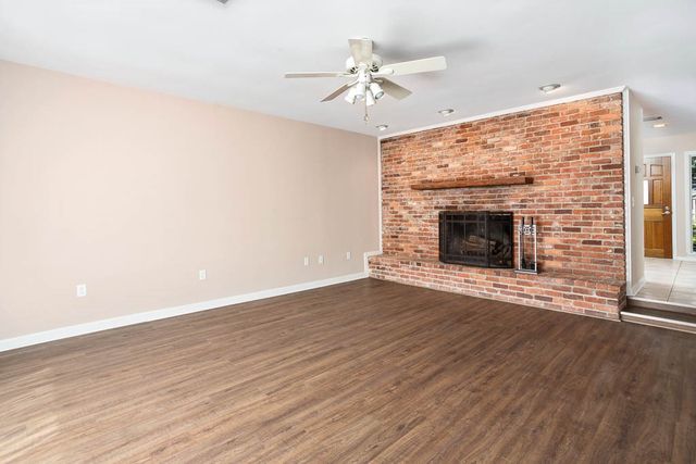 303 Reynoso Ave, St Simons Island, GA 31522