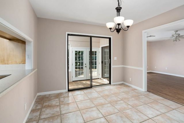 303 Reynoso Ave, St Simons Island, GA 31522