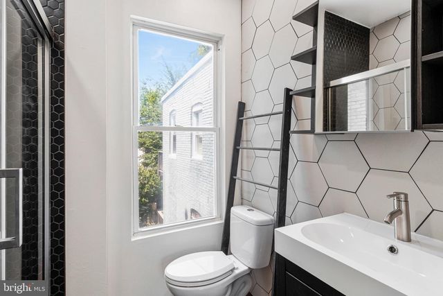 1265 MORSE ST NE, Washington, DC 20002