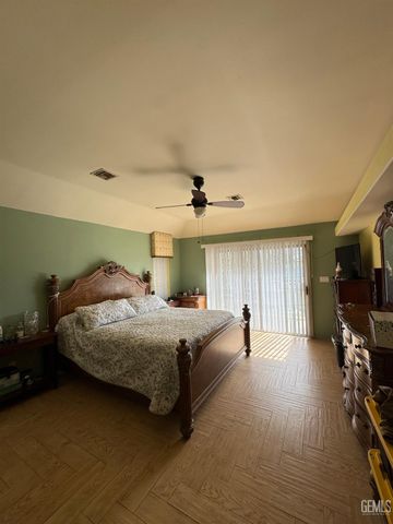 11119 Quadrille Court, Bakersfield, CA 93312