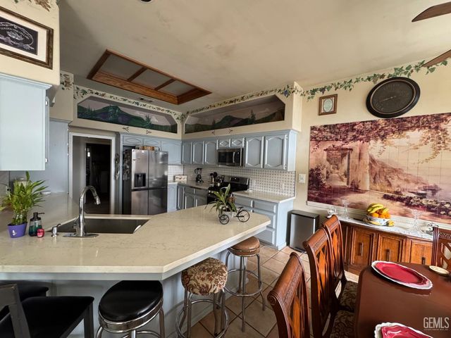 11119 Quadrille Court, Bakersfield, CA 93312