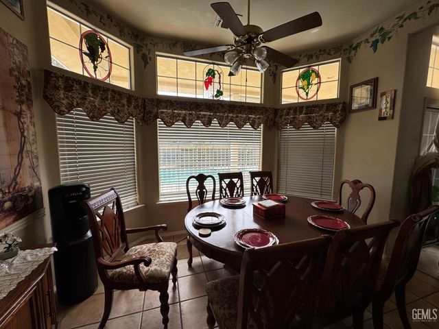 11119 Quadrille Court, Bakersfield, CA 93312