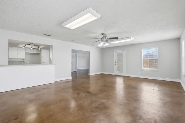 503 Cozby Street N, Benbrook, TX 76126