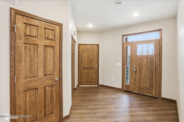 1584 S Birch Lake Drive, Big Lake, AK 99652